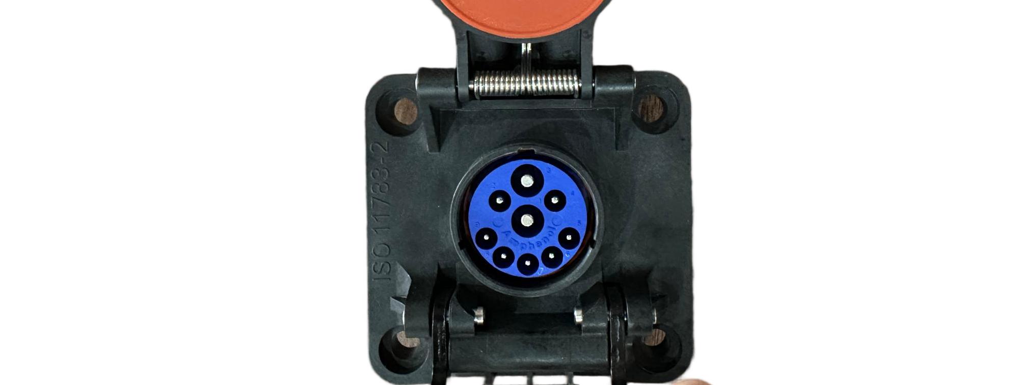 Câble de réinstallation ISOBUS et câble d'équipement ISOBUS Basic